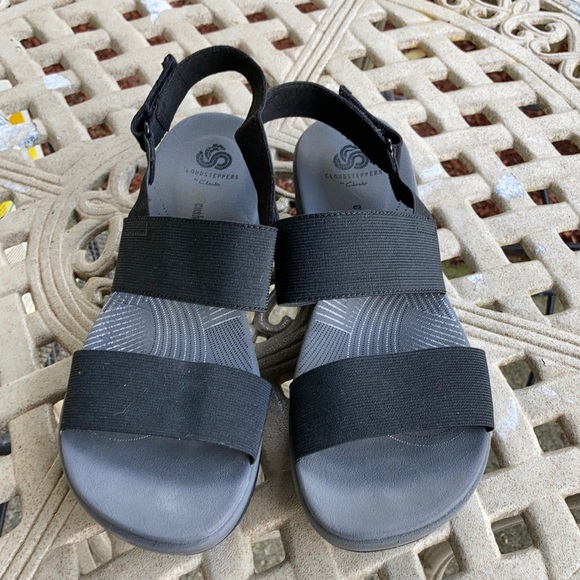 Clarks Shoes - Clarks cloudsteppers